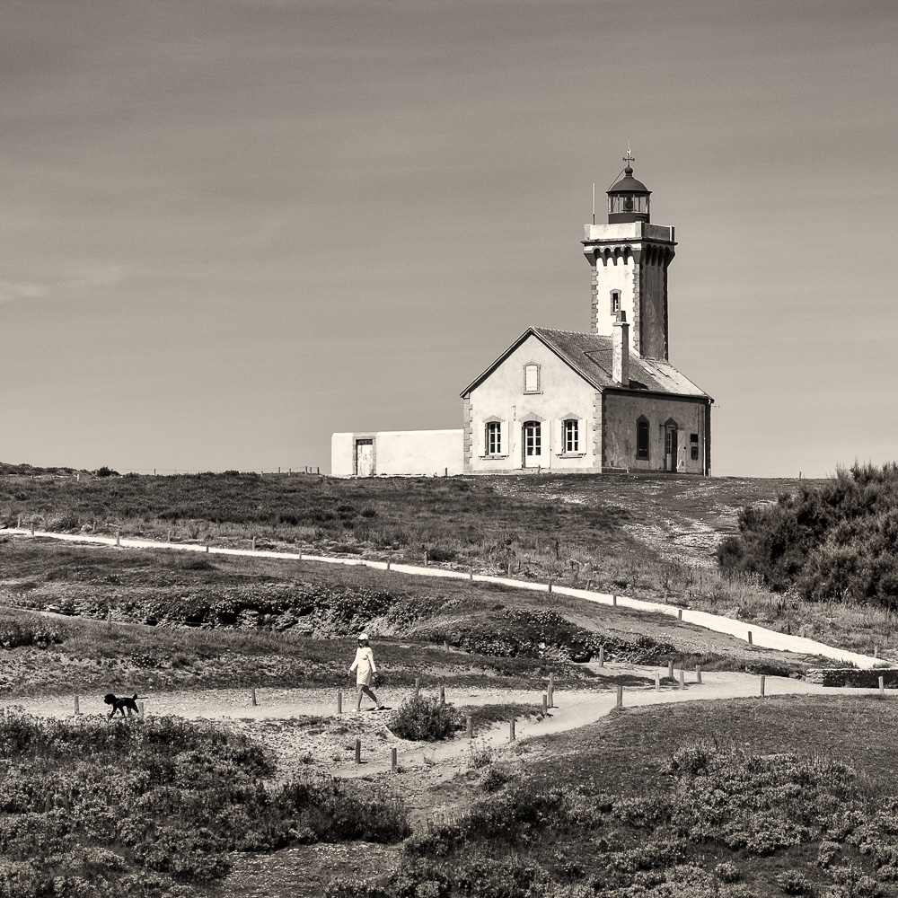 le sentier du phare des poulains-belle ile en mer